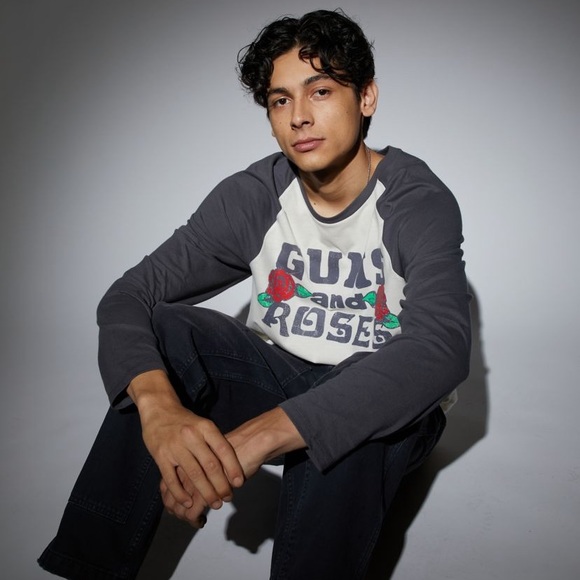 Urban Outfitters Guns N’ Roses Logo Long Sleeve Raglan Tee - New Szie S - Picture 2 of 7